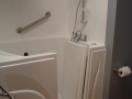 walk-in tub